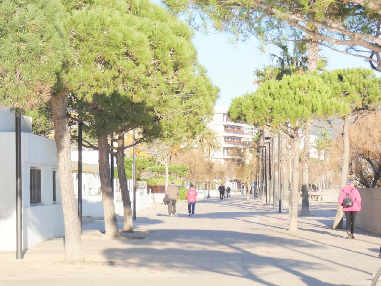 Mare Nostrum 131 Rosas Exterior foto